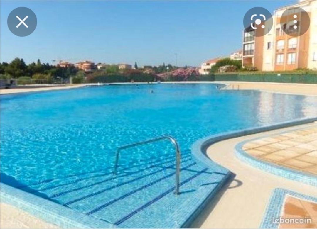 Appartement Au Lagon Bleu A Frejus, Garage, Tennis & Piscine 1200 M2 Luaran gambar