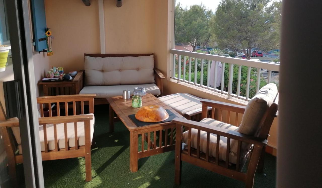 Appartement Au Lagon Bleu A Frejus, Garage, Tennis & Piscine 1200 M2 Luaran gambar
