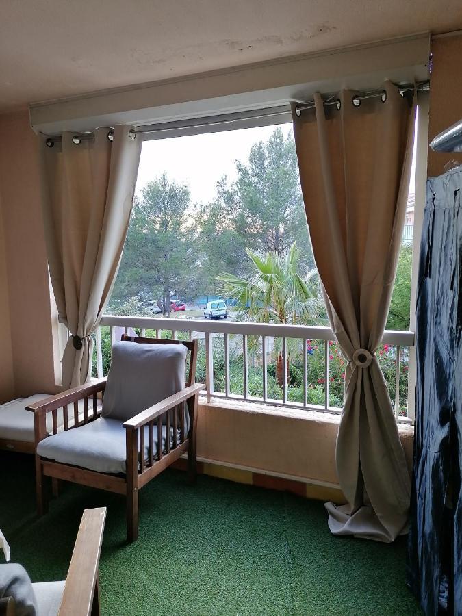 Appartement Au Lagon Bleu A Frejus, Garage, Tennis & Piscine 1200 M2 Luaran gambar
